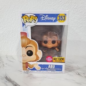 FLOCKED Abu Hot Topic